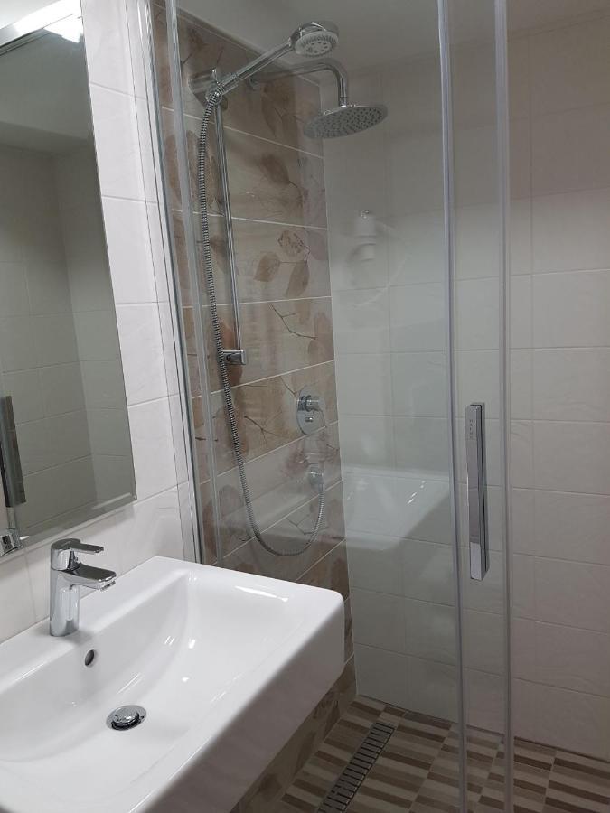מאמאיה Hotel Delfin מראה חיצוני תמונה