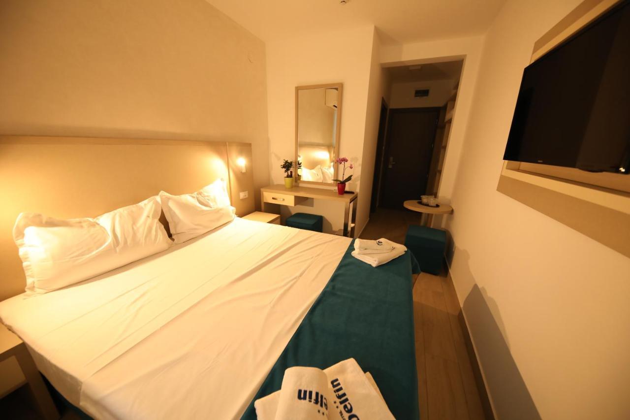 מאמאיה Hotel Delfin מראה חיצוני תמונה
