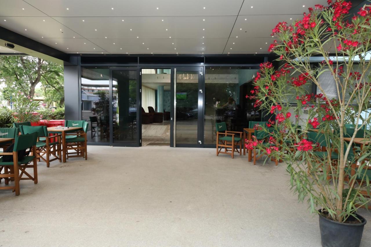 מאמאיה Hotel Delfin מראה חיצוני תמונה