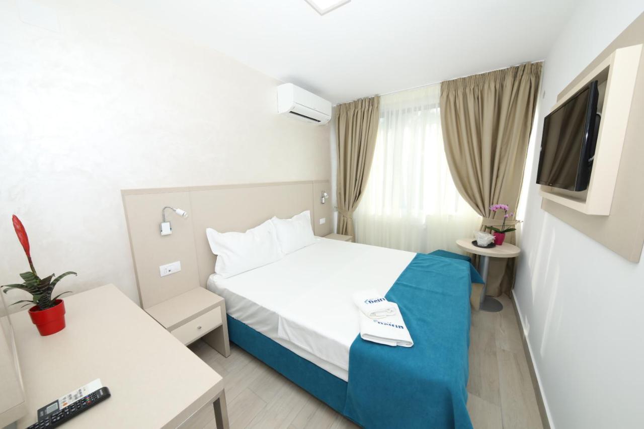 מאמאיה Hotel Delfin מראה חיצוני תמונה